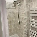 Au Coeur Du Vieil Antibes, T2 Confort Absolu En Front De