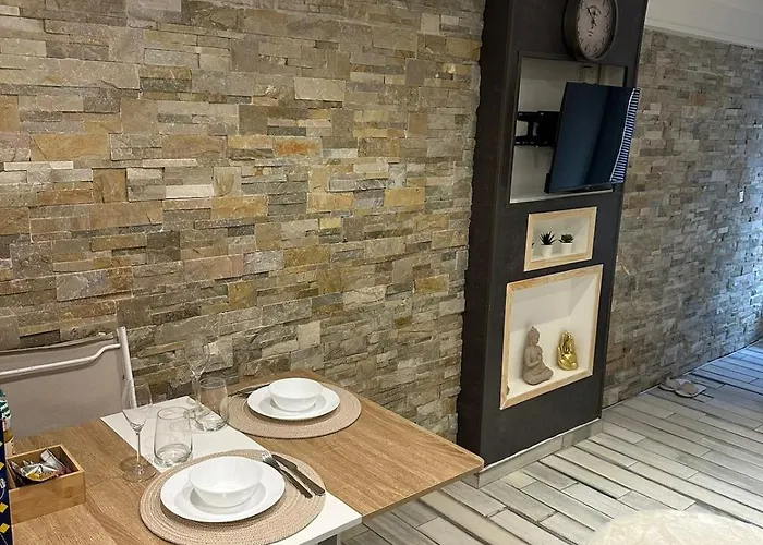 Au Coeur Du Vieil Antibes, T2 Confort Absolu En Front De Antibes